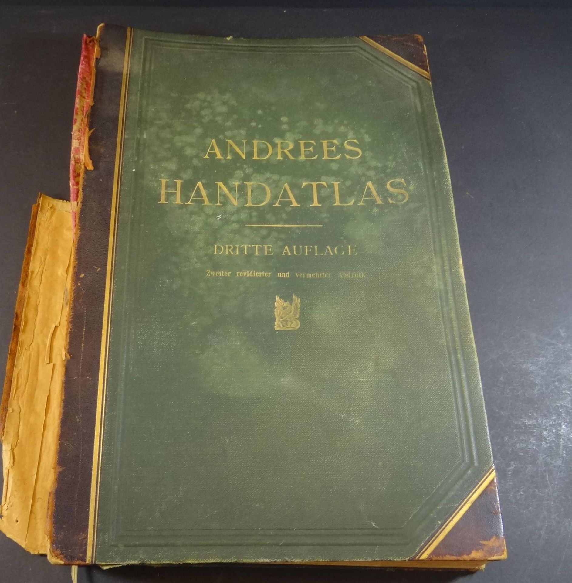 Andrees Handatlas, 3.Auflage 1896, Buchrücken beschädigt und Deckel lose, 45x30 cm