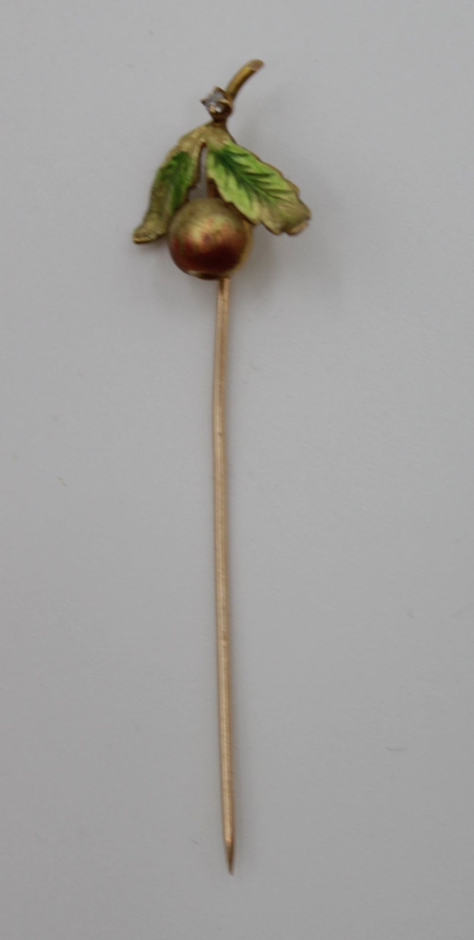 Nadel, 333er GG, Apfel, kl. klarer Stein, 1,1gr, L-5,5cm. - Bild 2 aus 6