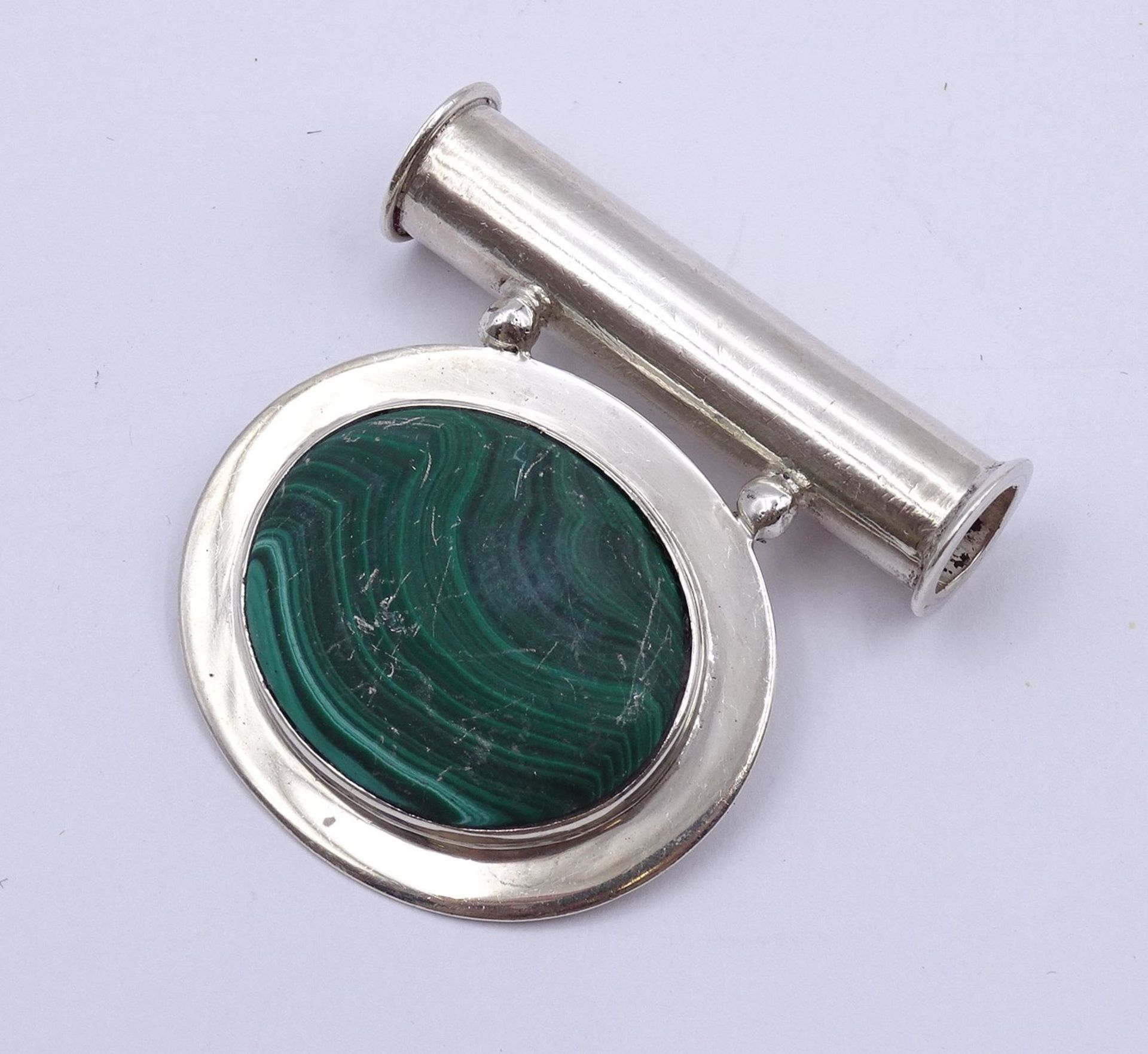 935er Silber Ketten Anhänger mit Malachit Cabochon, 21,8g., 38 x 39mm,Malachit mit Kratzern - Bild 2 aus 3