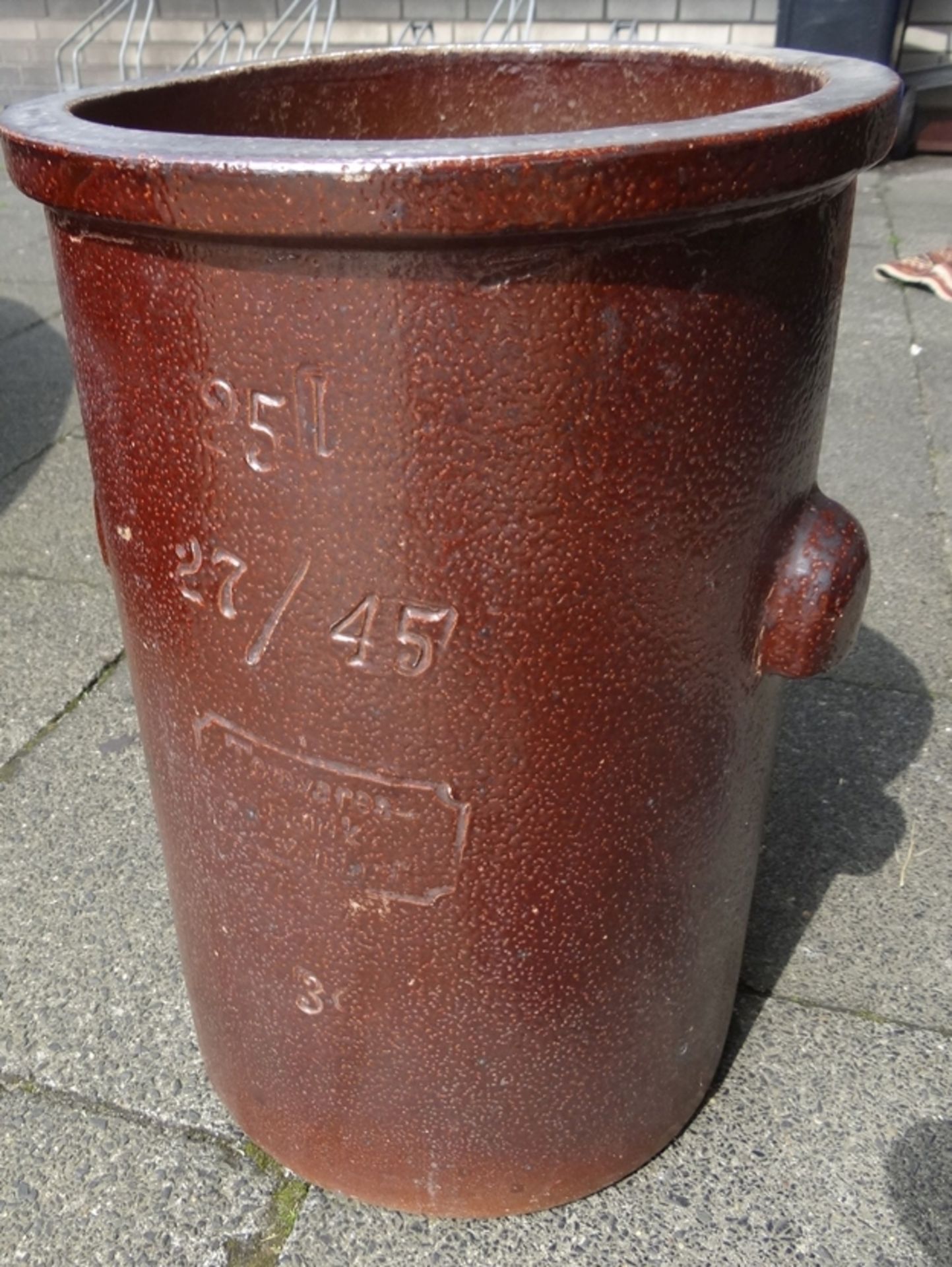 grosse 25 Liter Kruke, braunes Steinzeug, H-49x33 cm, 15,6 kg
