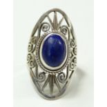 925er-Silberring mit Lapislazuli-Cabochon, RG 55, 8 gr., mit Alters- und Tragespuren