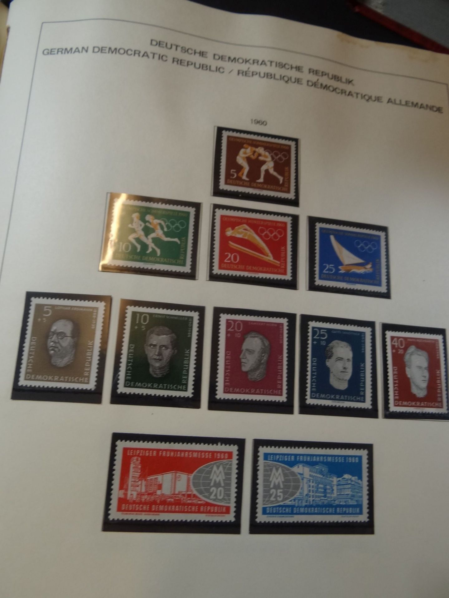 Lot Briefmarkenalben, hpts. DDR, tw. postfrisch und gut gefüllt, auch etwas BRD - Bild 5 aus 18