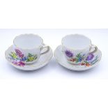 2 Mokka Tassen mit U.T. Meissen, Schwertermarke, 1.Wahl, florales Dekor, Goldbemalung, H. 6,0cm, u