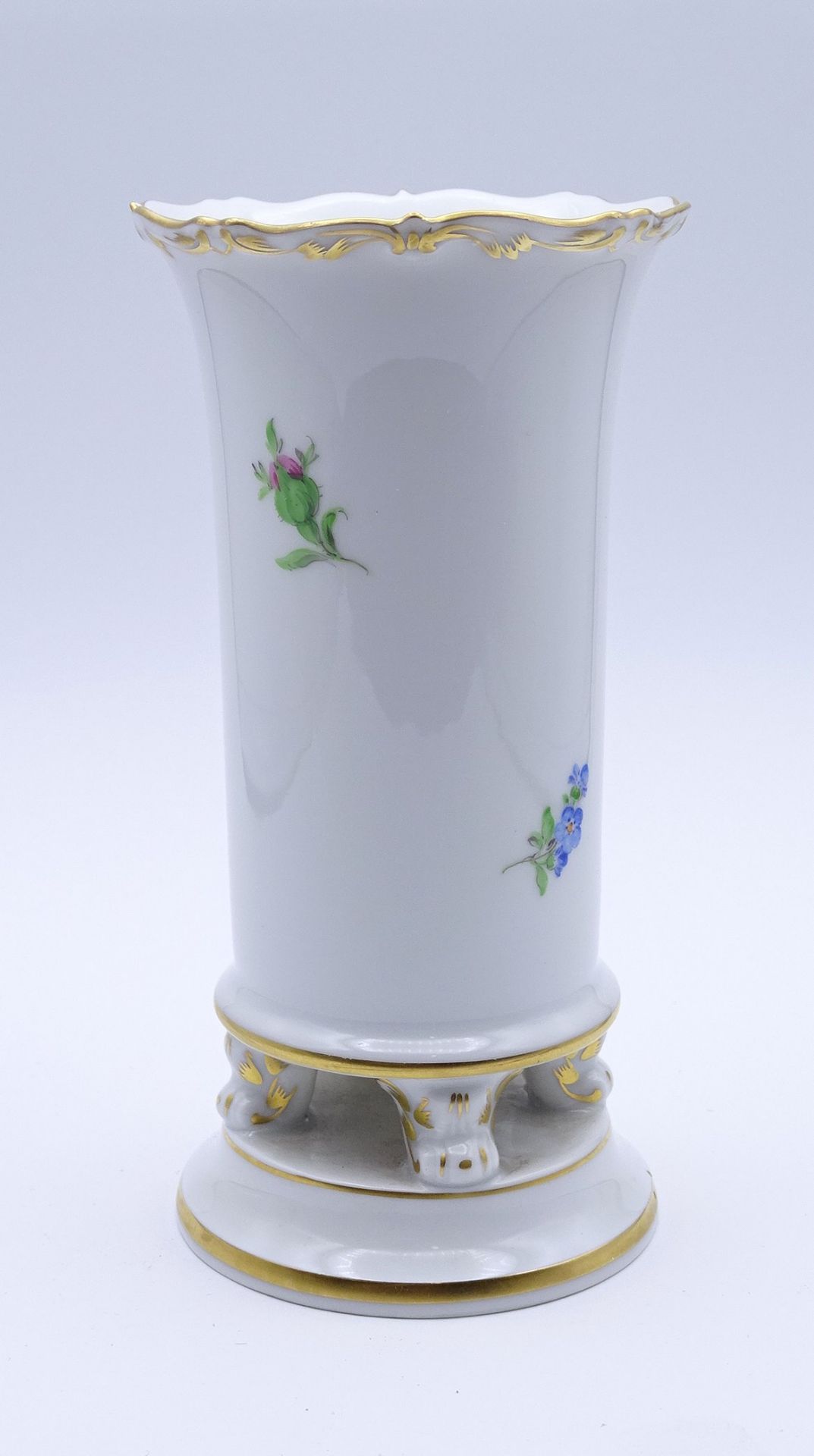 Vase Meissen, Schwertermarke, 1.Wahl, florales Dekor, Goldbemalung, H. 14cm, unbeschädigt - Bild 3 aus 4