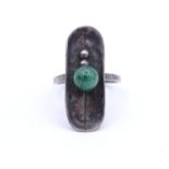 Silber Ring mit Jade, Sterling Silber 0.925 Handarbeit, 3,4g., RG 53