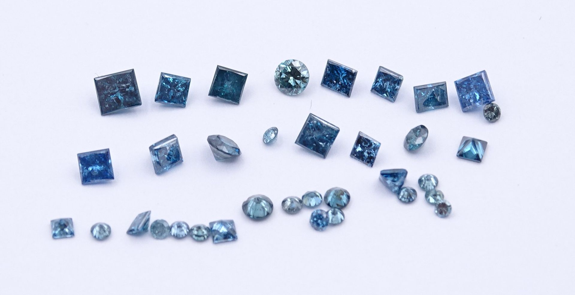 Konvolut fancy blue Diamanten zus.  2,10ct., P1