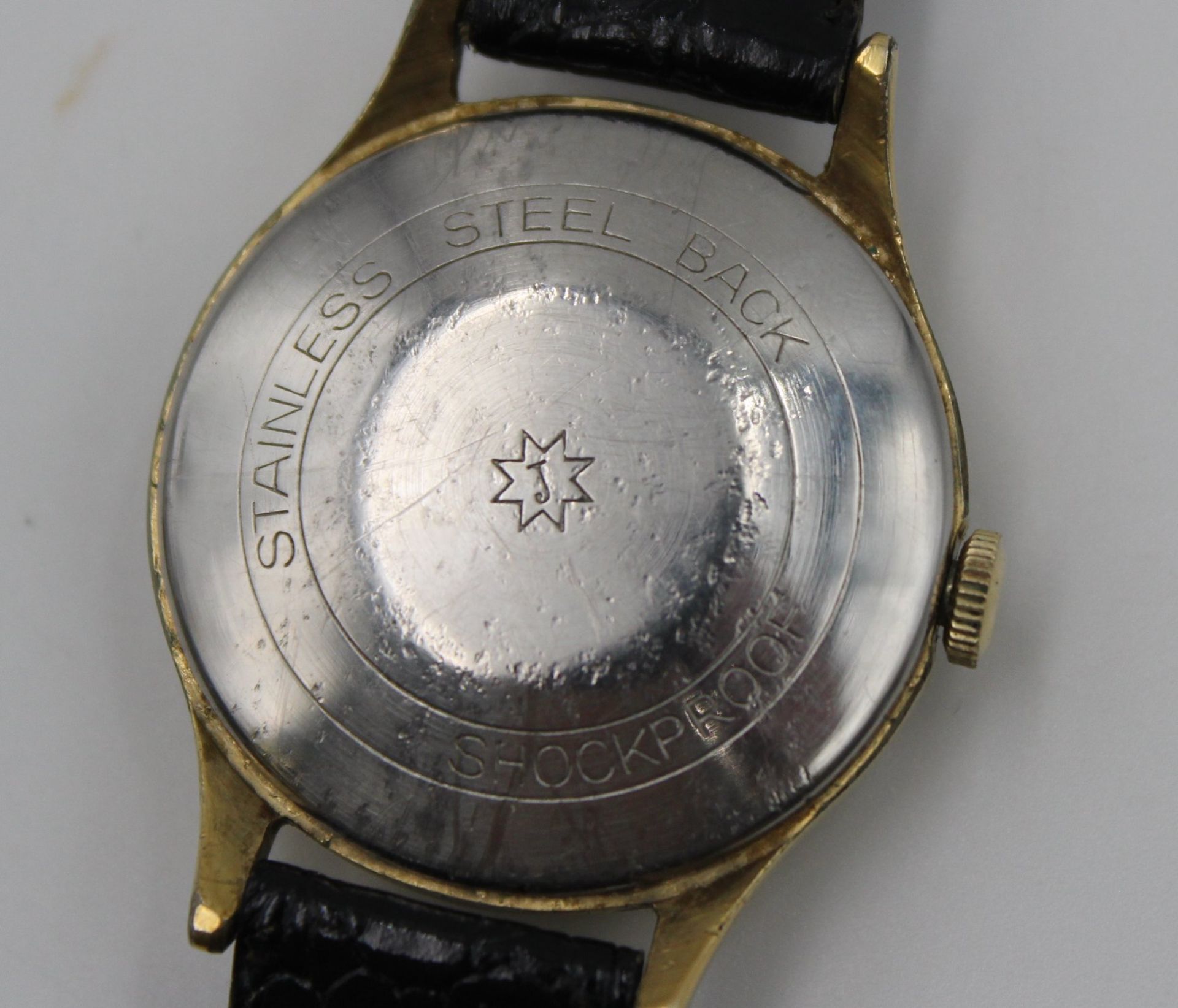 Vintage-Junghans-Armbanduhr, Handaufzug, Werk läuft, Tragespuren, D-3,5cm. - Bild 3 aus 4