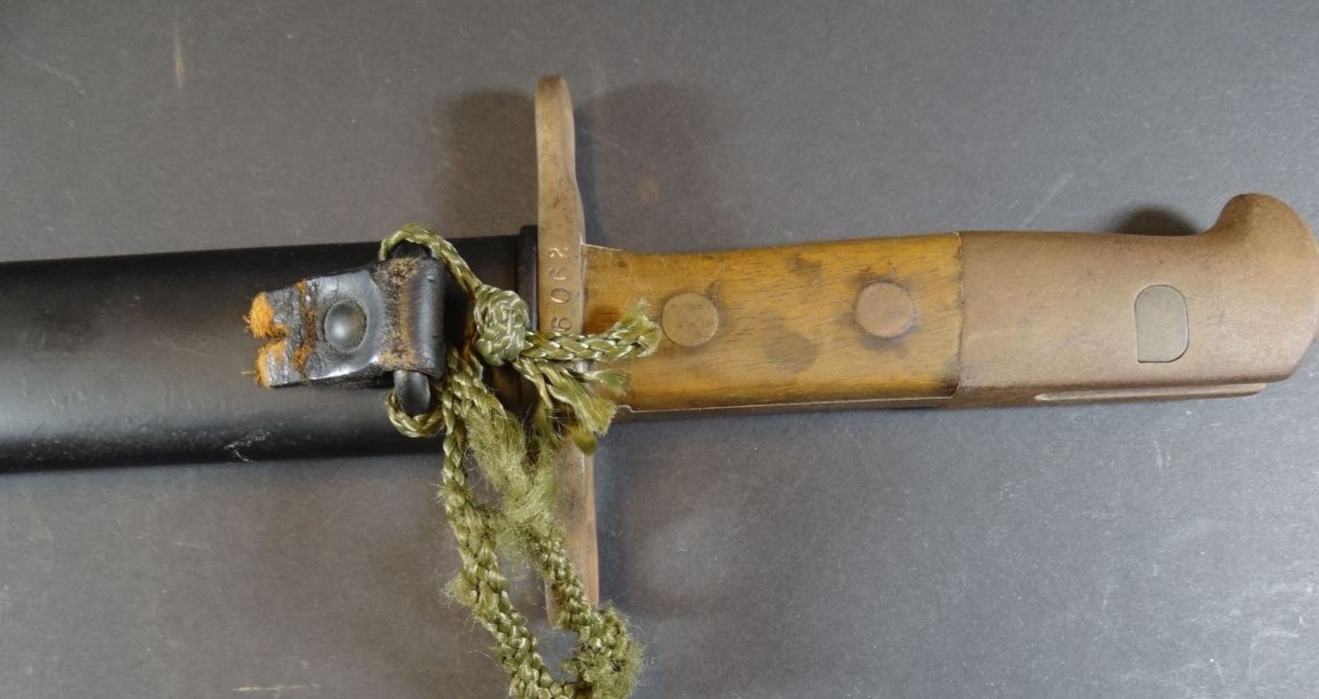 langes Schweizer Seitenwehr mit Säge-Klinge und Metallscheide "Waffenfabrik Neuhausen", L-63 cm, 19 - Bild 2 aus 12