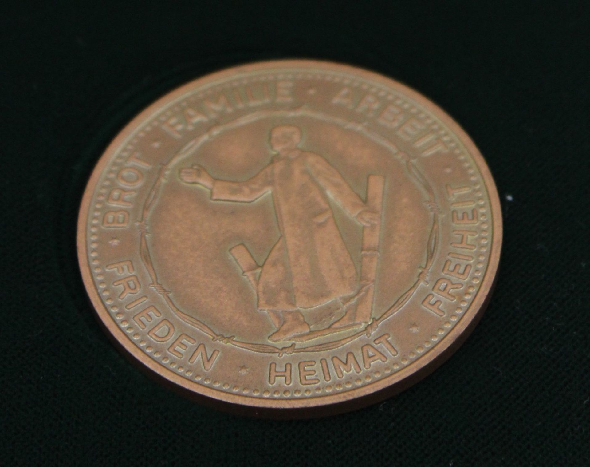 3x Medaille, Gedächnis Stätte Friedland, je in orig. Etui - Bild 4 aus 4