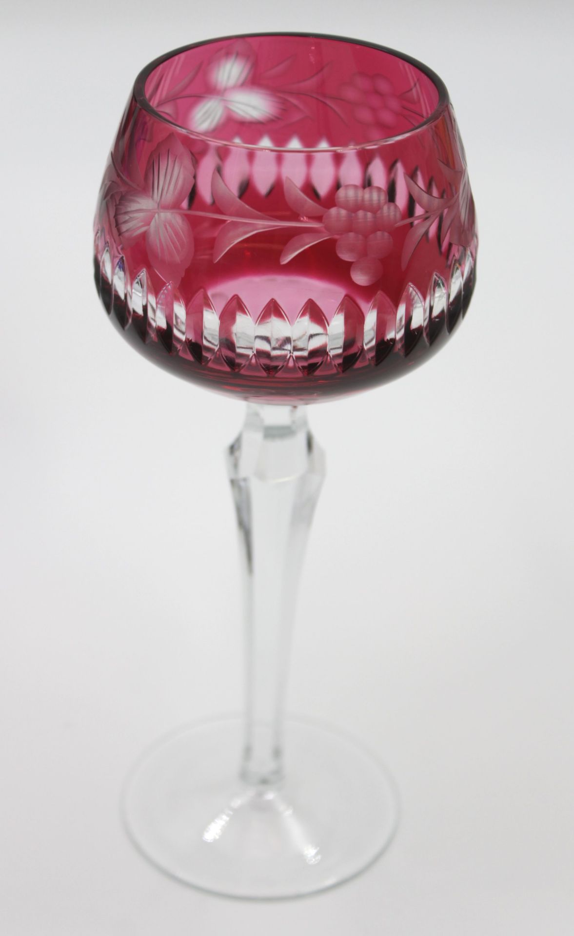6x Weingläser, Buntglas, floral beschliffen, je H-19,5cm. - Bild 3 aus 3