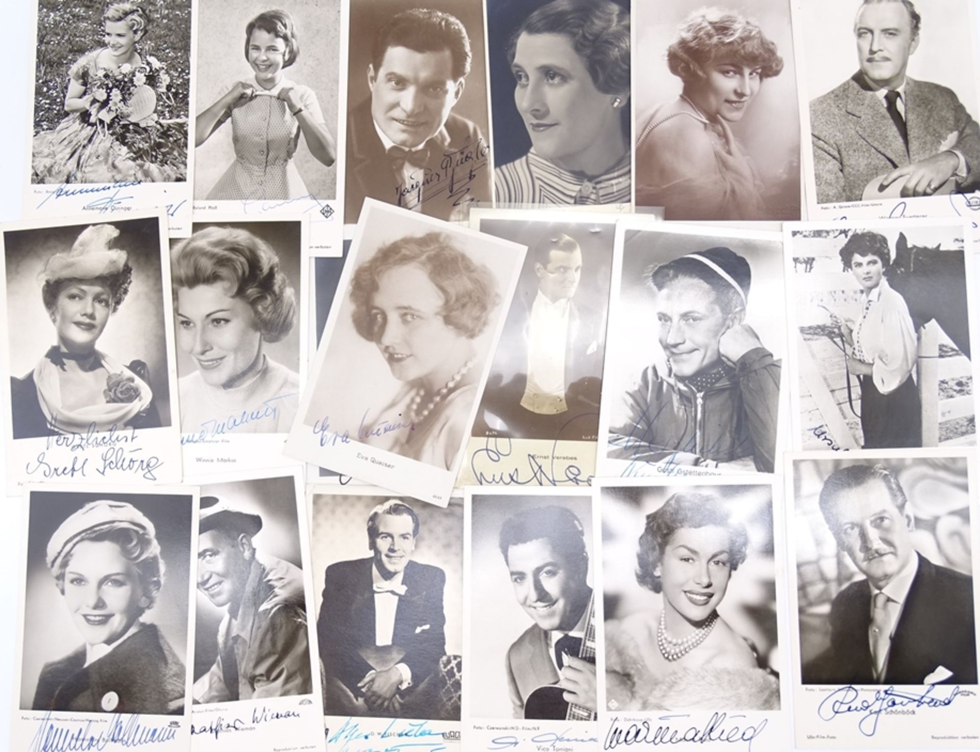 19 signierte Autogrammkarten deutscher Filmstars um 1950, teilweise leichte Altersspuren - Bild 2 aus 7