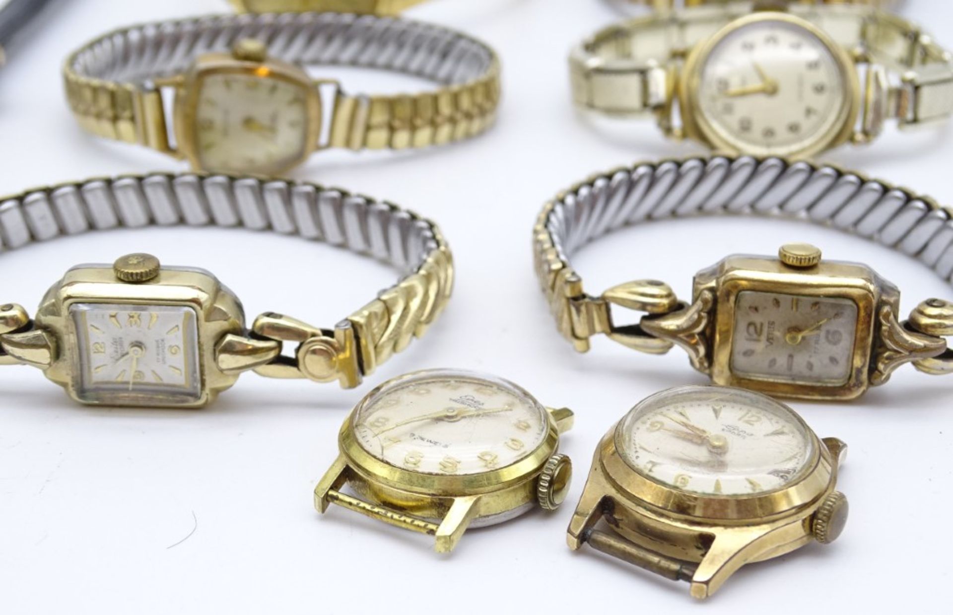Konvolut div. Damen Armbanduhren, mechanisch, Werke laufen an, Alters- und Gebrauchsspuren - Bild 4 aus 6