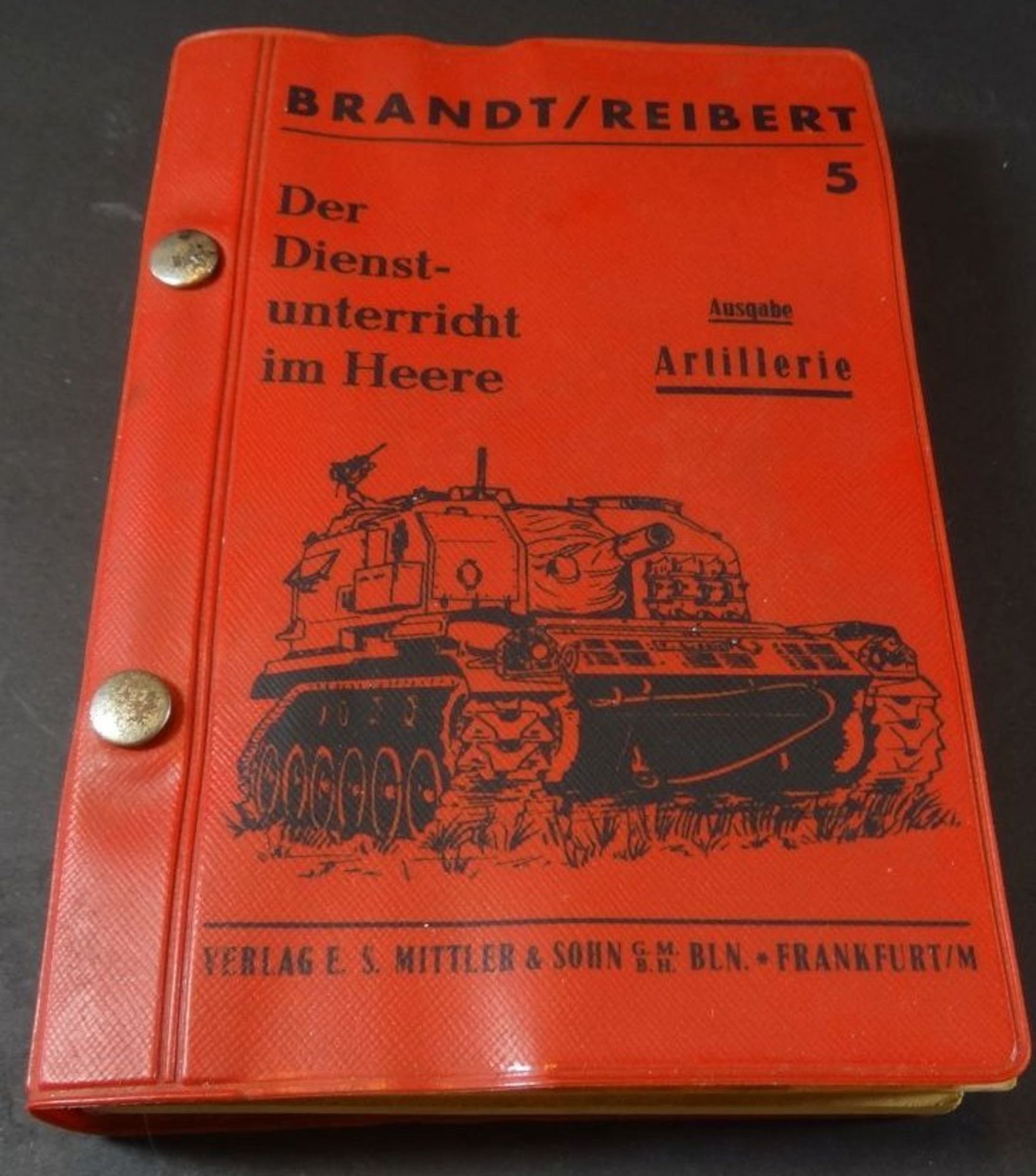 Brandt/Reibert "Der Dienstunterricht im Heer-Artillerie" 1964 - Bild 2 aus 5