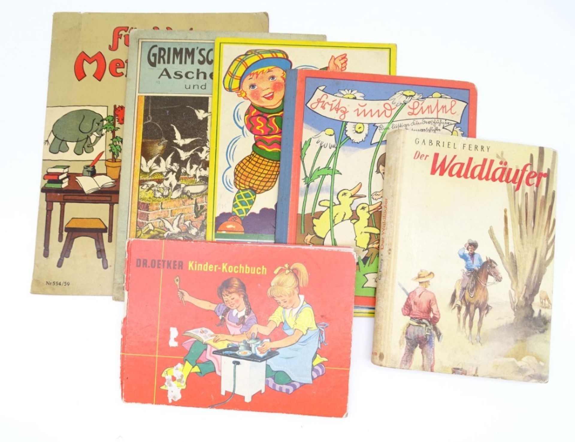 6 alte Kinderbücher/ -hefte, "Grimms Märchen", "Dr. Oetker Kinderkochbuch", "Fritz und Liesel", "De