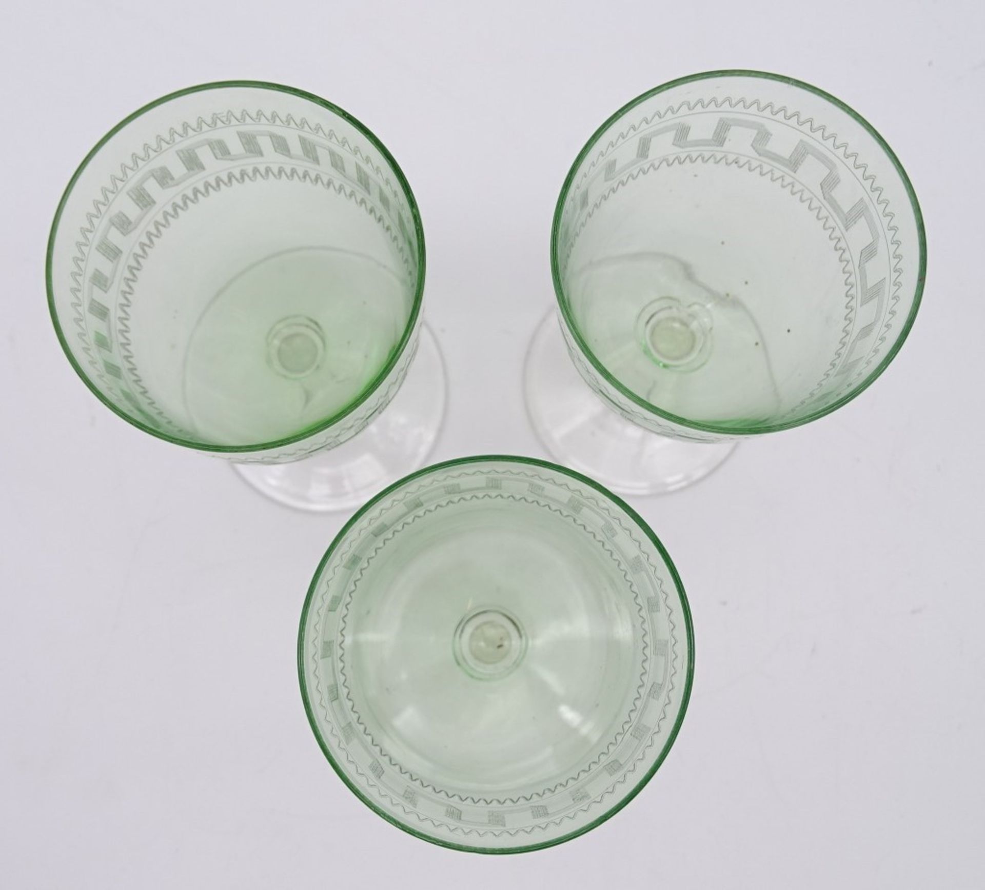 3 Stielgläser, Cuppa grün, geschliffenes Dekor, H. 13,3 cm - Bild 5 aus 5