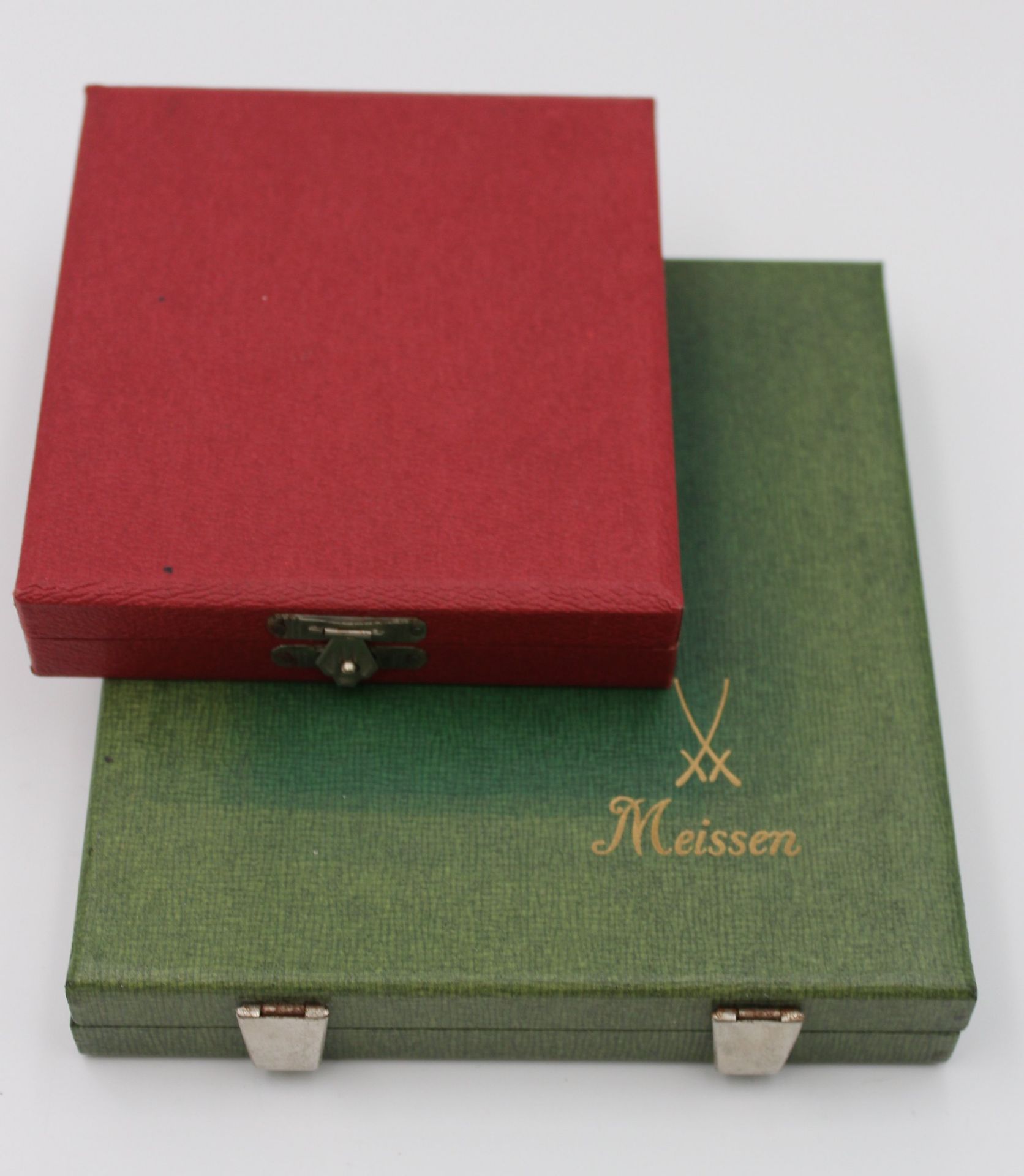 2x div. Meissen-Plaketten, in orig. Etuis, 12 x 10cm u. 11 x 9cm. - Bild 6 aus 6