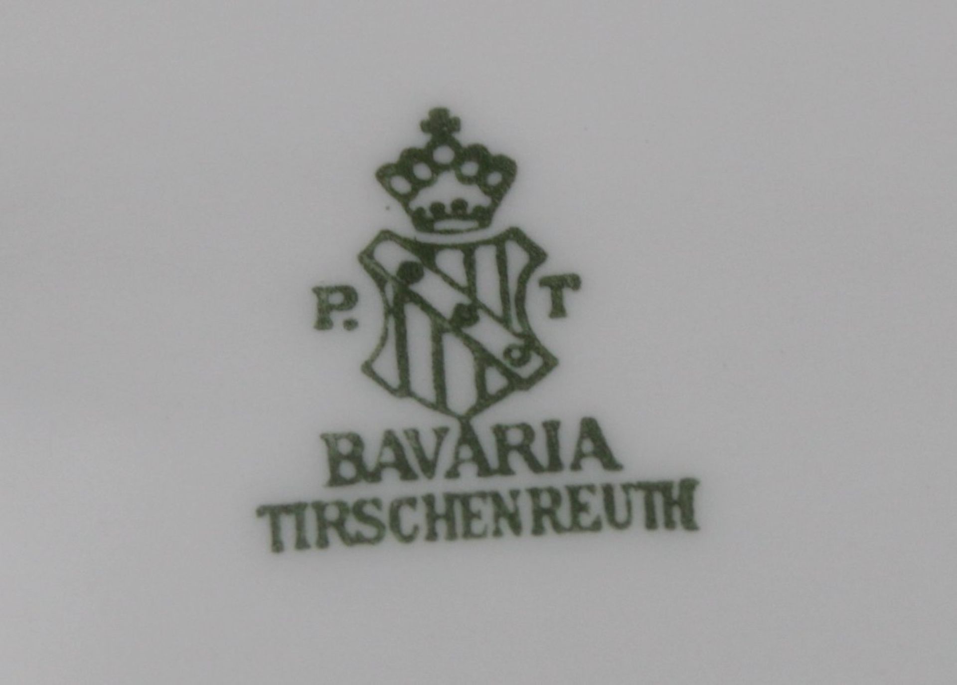 ovale Obstschale, Tirschenreuth, florale Bemalung und Goldzier, H-7,5cm B-31,5cm T-20cm. - Bild 4 aus 4