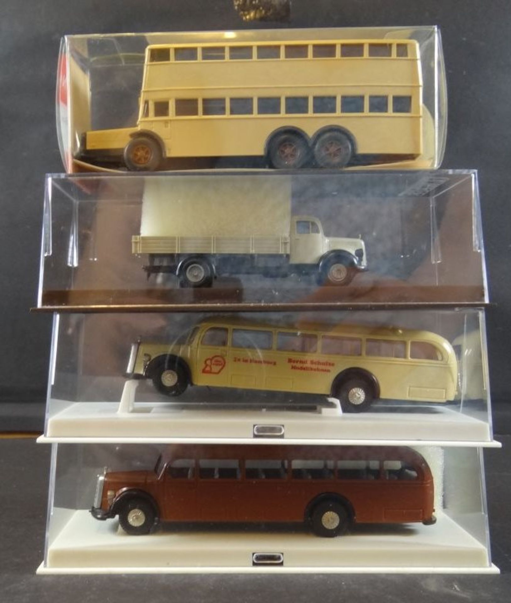 Karton mit 9 Modellautos bzw. Bussen, LKW, hpts. Wiking, tw. boxed - Bild 3 aus 8
