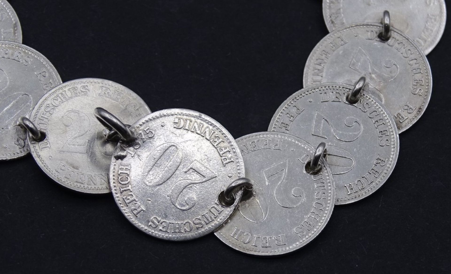 Münzarmband aus 20 Pfennig Münzen Deutsches Reich, L. 17,5cm, 15,6g. - Bild 5 aus 5