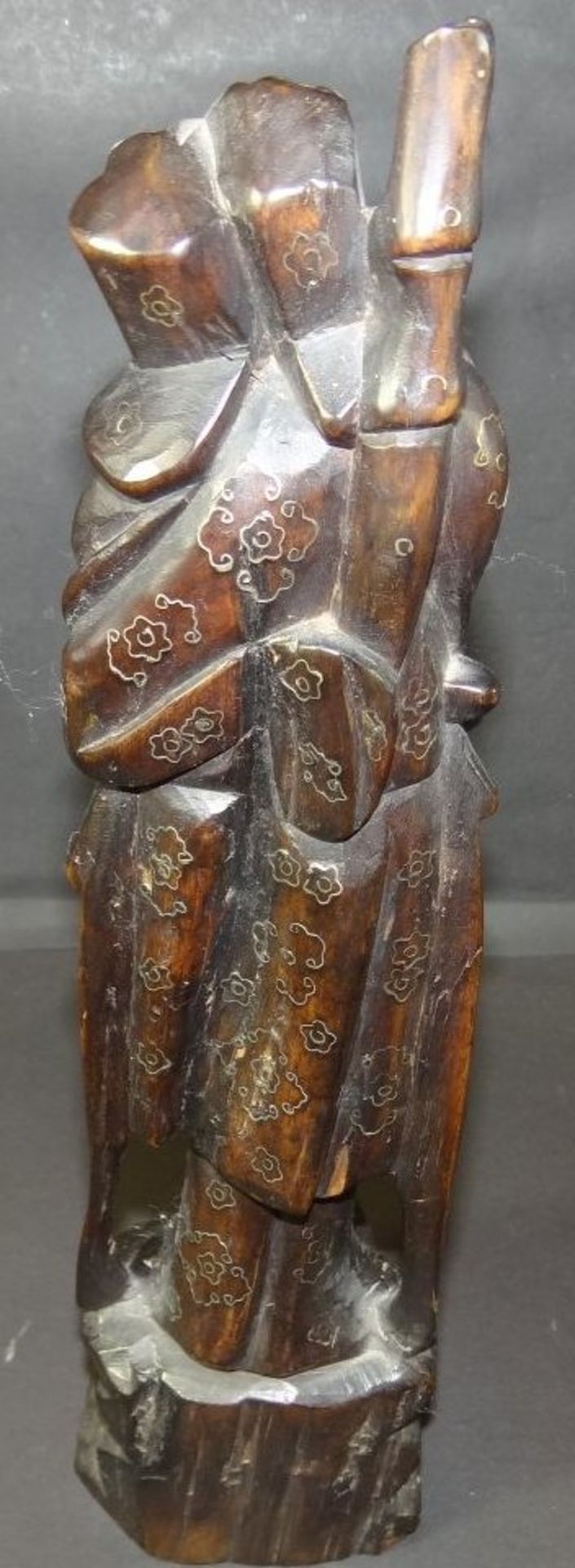 Holzschnitzerei, chinesischer Gelehrter, mit Silber?-Einlagen, H-32 cm - Bild 6 aus 8