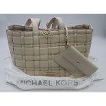 Michael Kors Tasche, neuwertig, 25,5 x 39cm.