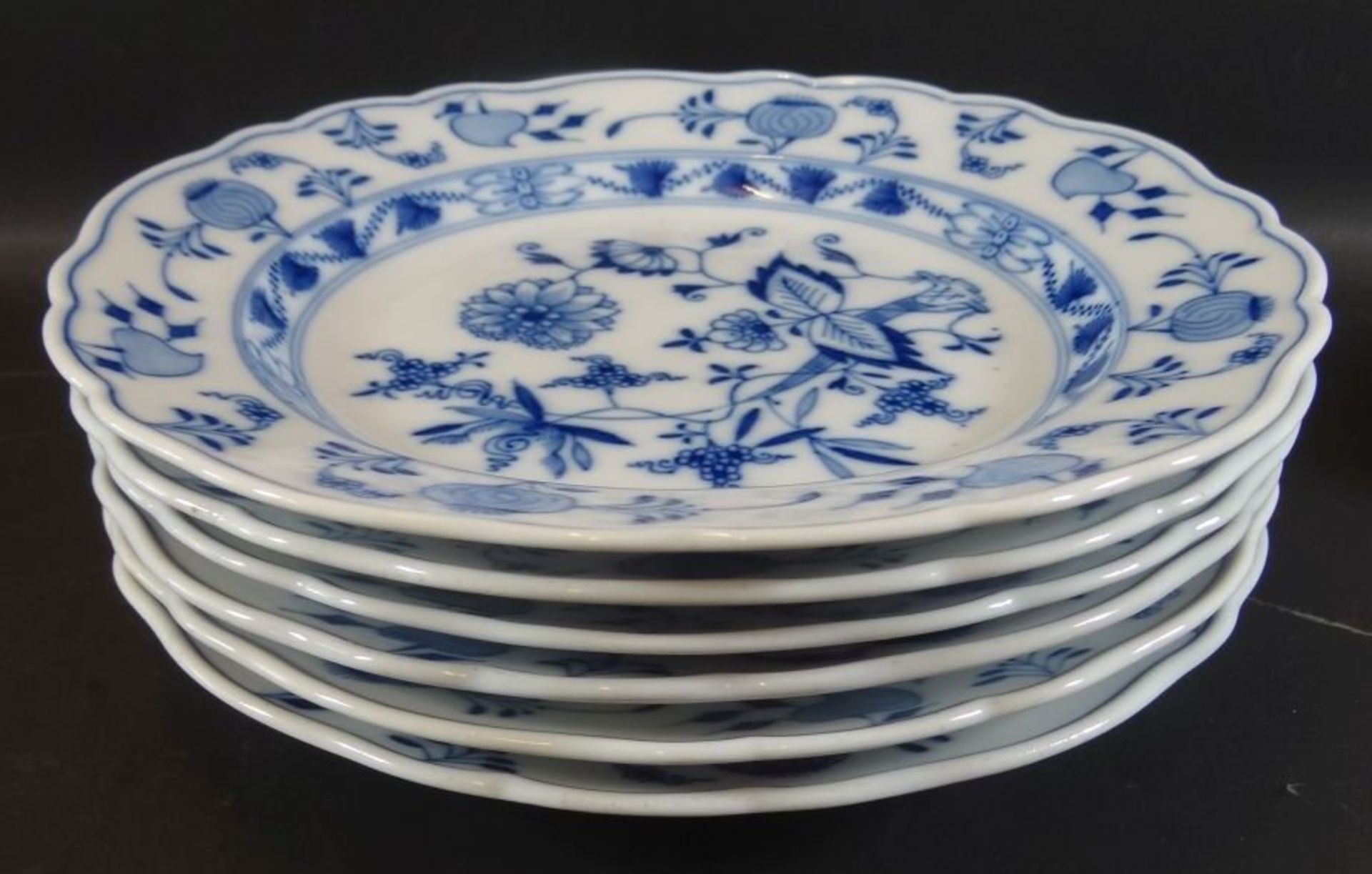 6 Speiseteller "Meissen" Zwiebelmuster, D-23 cm, Knaufschwerter durchschliffen, 19.Jhd.