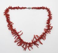 Halskette, Stabkoralle, wohl 50/60er Jahre, ca. L-52cm.