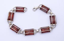 Armband mit Bernsteinen, Silber 0.925, L. 19cm, 24,9g.