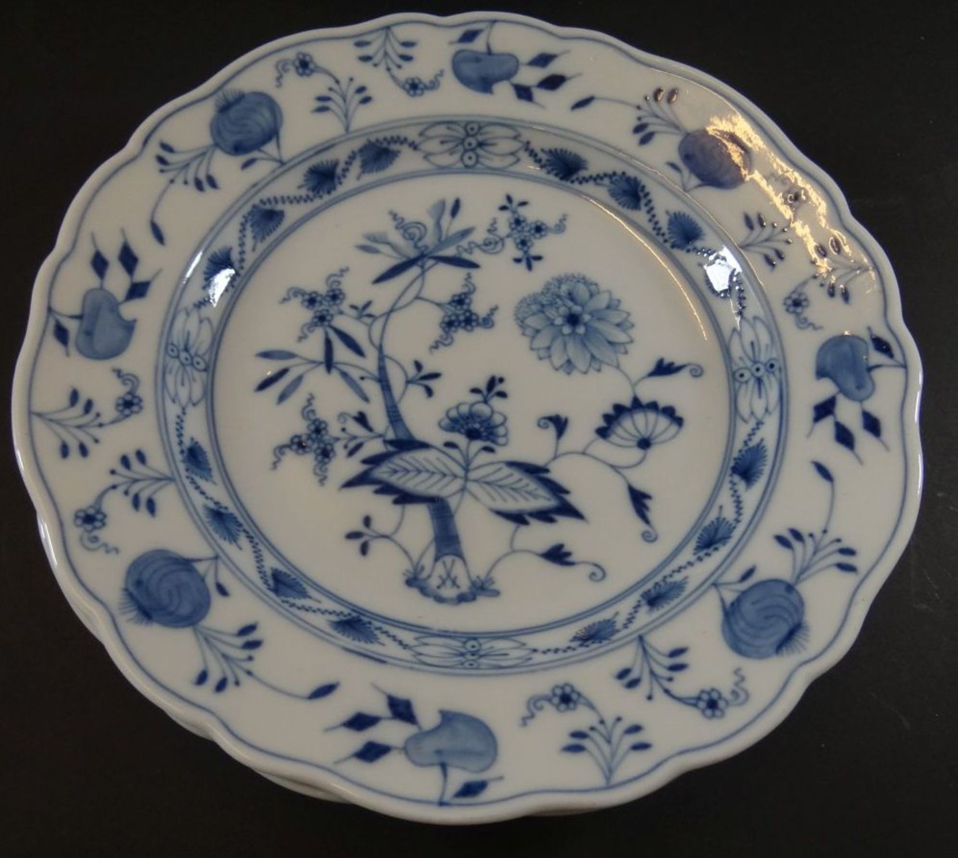 6 Speiseteller "Meissen" Zwiebelmuster, D-23 cm, Knaufschwerter durchschliffen, 19.Jhd. - Bild 3 aus 7