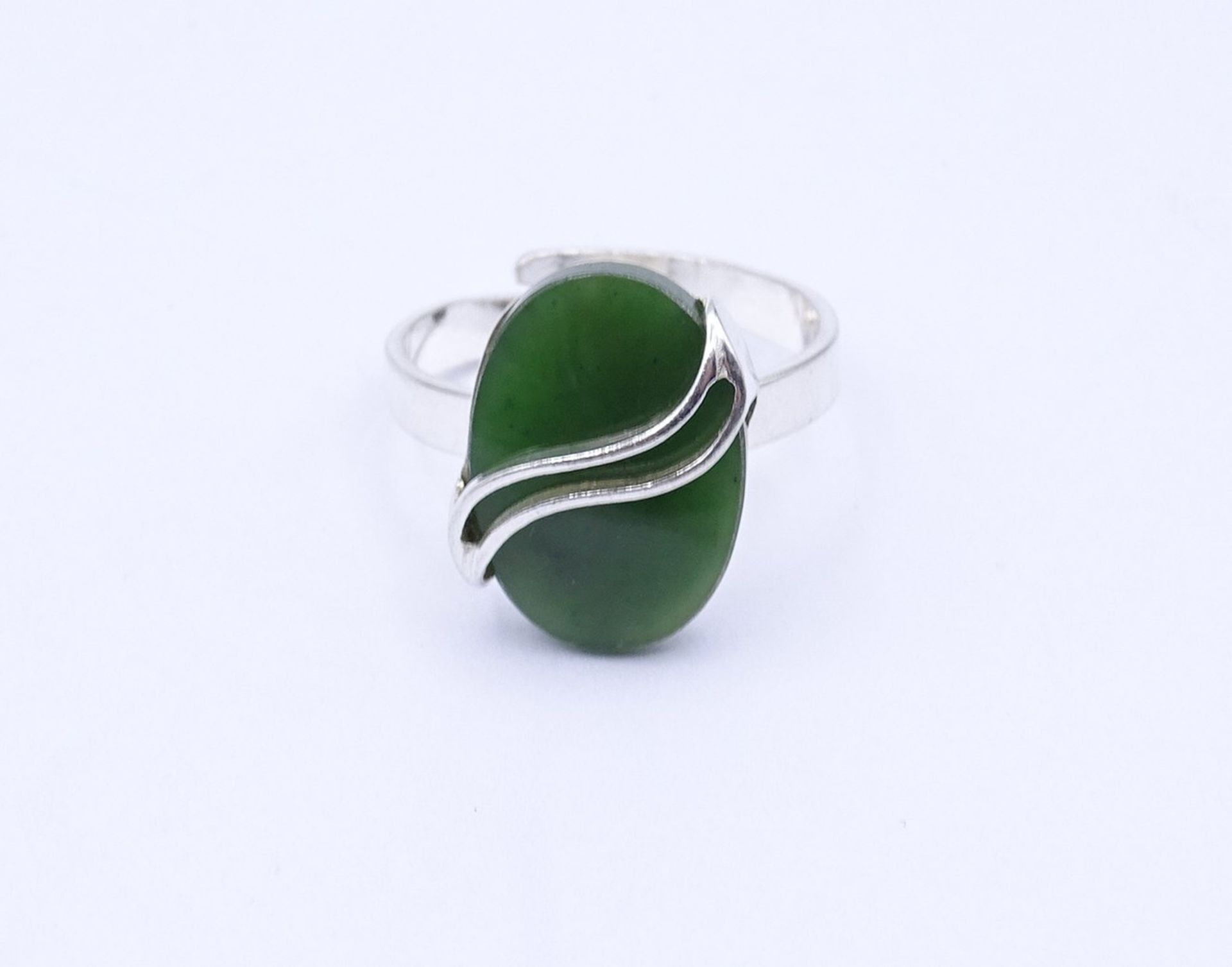 Silber Ring mit Jade, Sterling Silber 0.925, offene Ringschiene, 4,6g., - Bild 2 aus 4