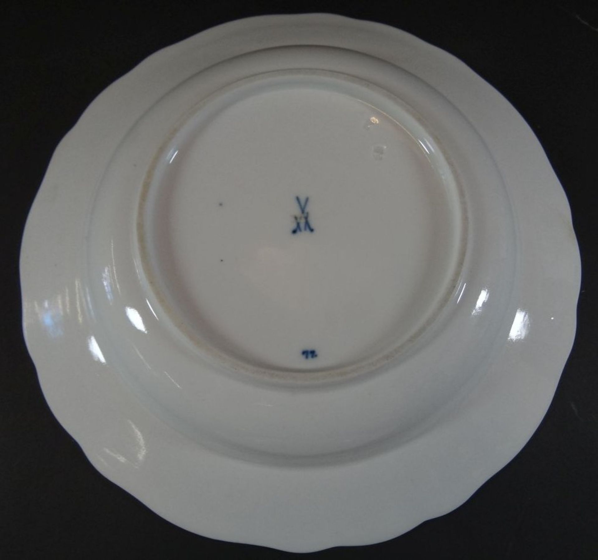 2x tiefe Teller "Meissen" Zwiebelmuster, D-22 cm, Knaufschwerter, 2.Wahl, 19.Jhd. - Bild 3 aus 5