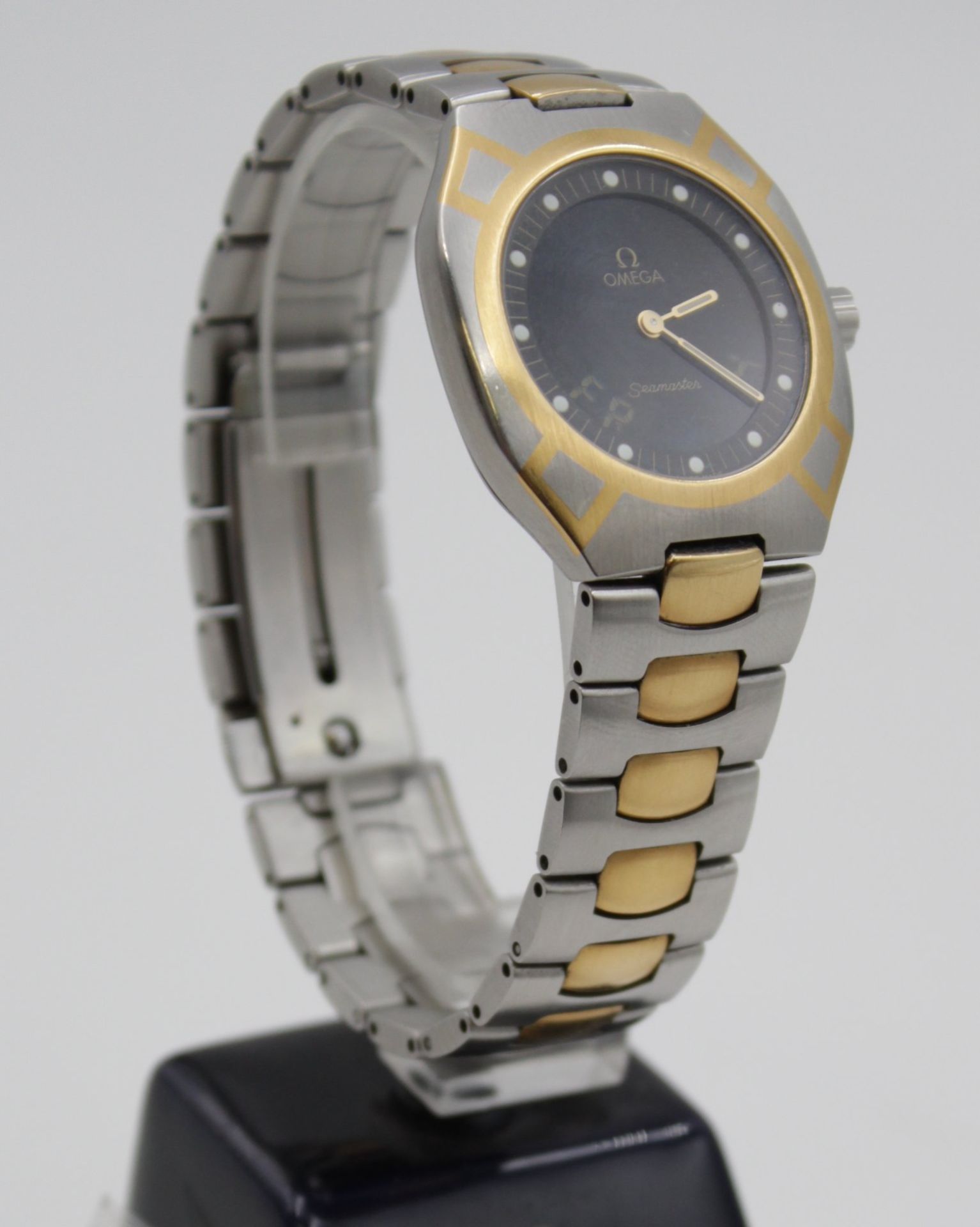 Herren-Armbanduhr, Omega Seamaster, Quarz, ca. D-3,5cm, leichte Tragespuren - Bild 3 aus 7