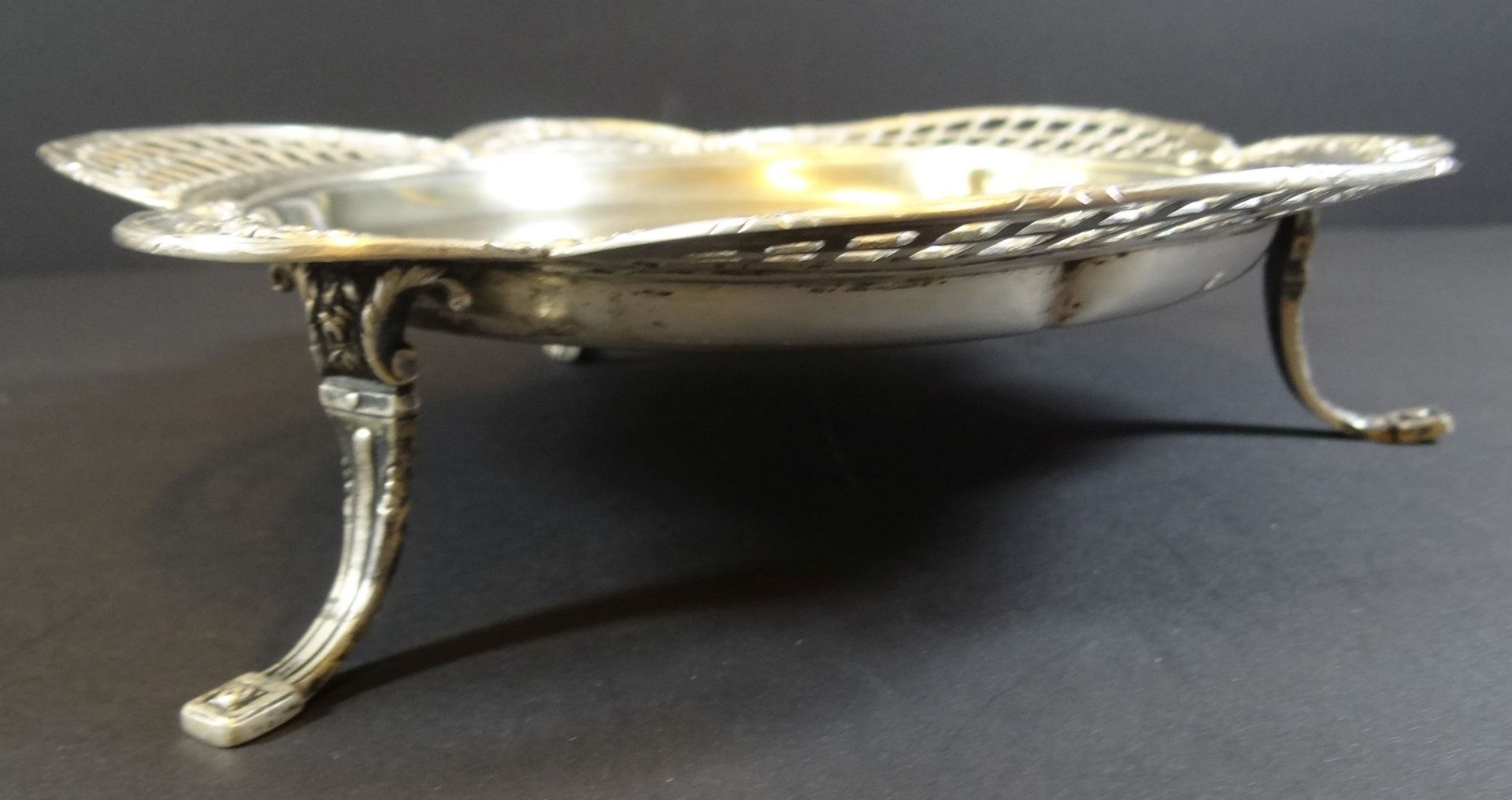 Silberschale -800- auf drei Füsschen, H-5 cm, D-22 cm, 360 gr. - Image 3 of 5