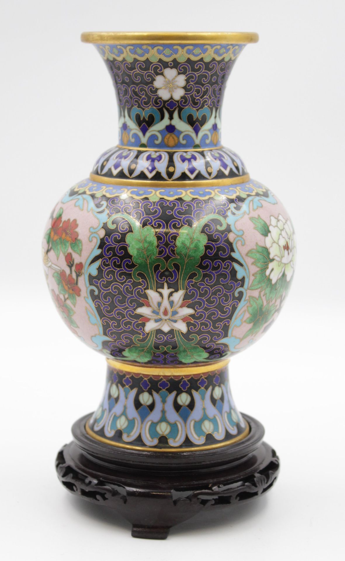 Cloisonné-Vase auf Holz, China, ohne Sockel H-21cm. - Bild 3 aus 5