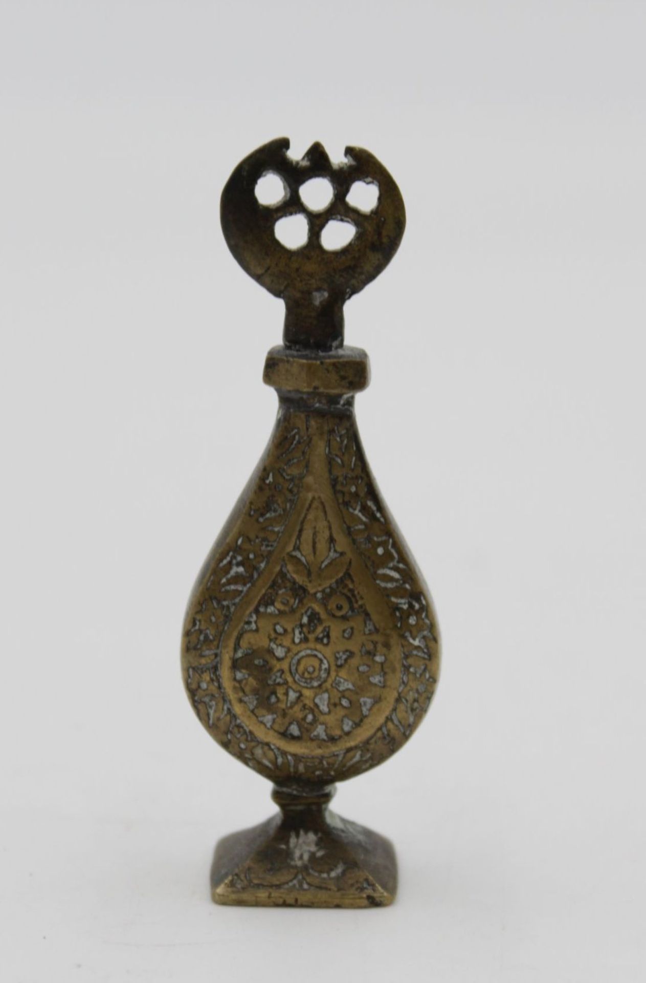 orientalischer Flacon, wohl Bronze, ca. H-7cm.