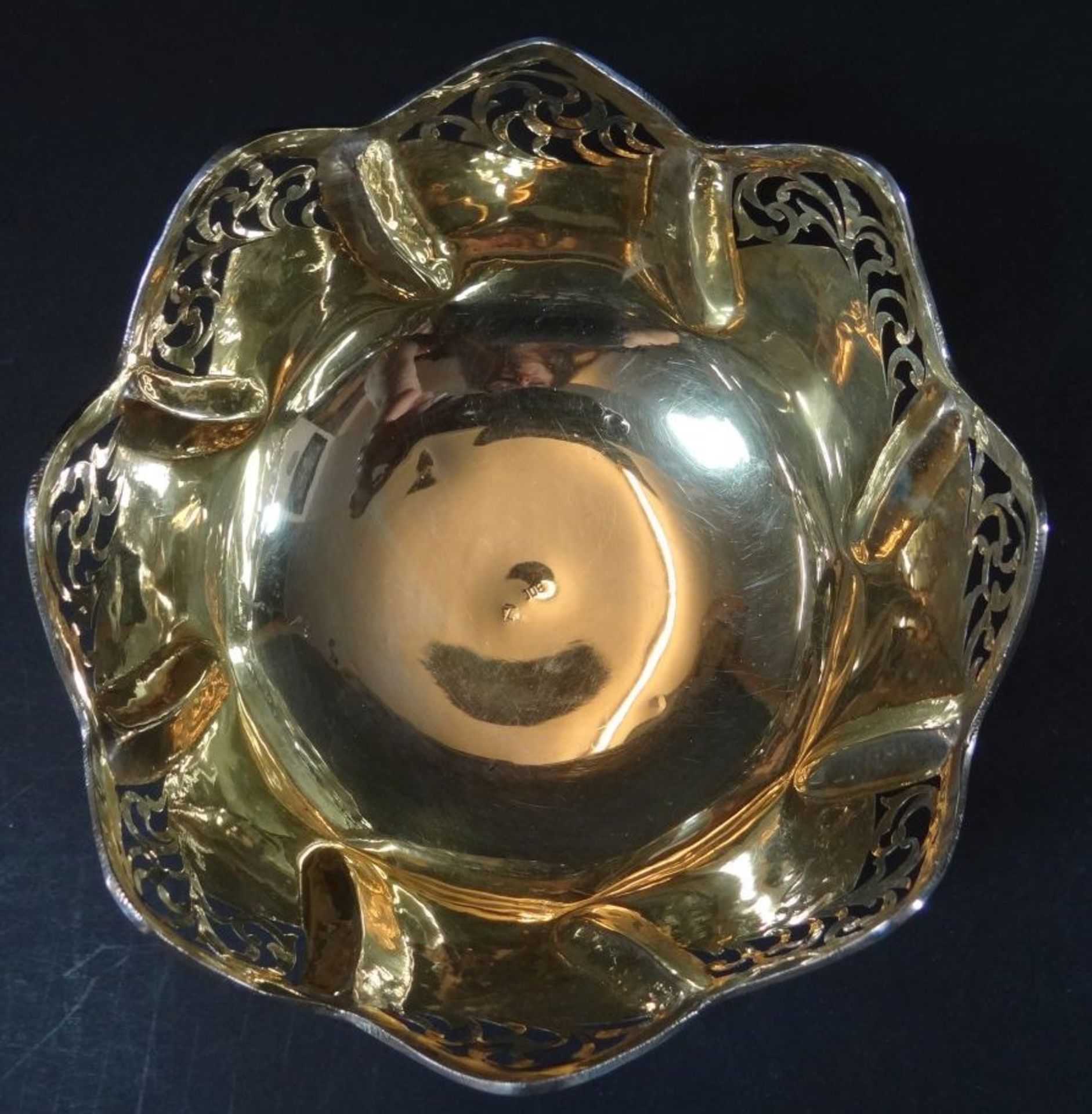Silberschale, S-800-, innen vergoldet, Durchbruchrand, H-9 cm, D-15 cm, 157 gr. - Bild 3 aus 7