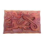 Holzkästchen mit reliefierter Drachenfigur, Asien, 20 x 12,5 x 8 cm, leicht reinigungsbedürftig