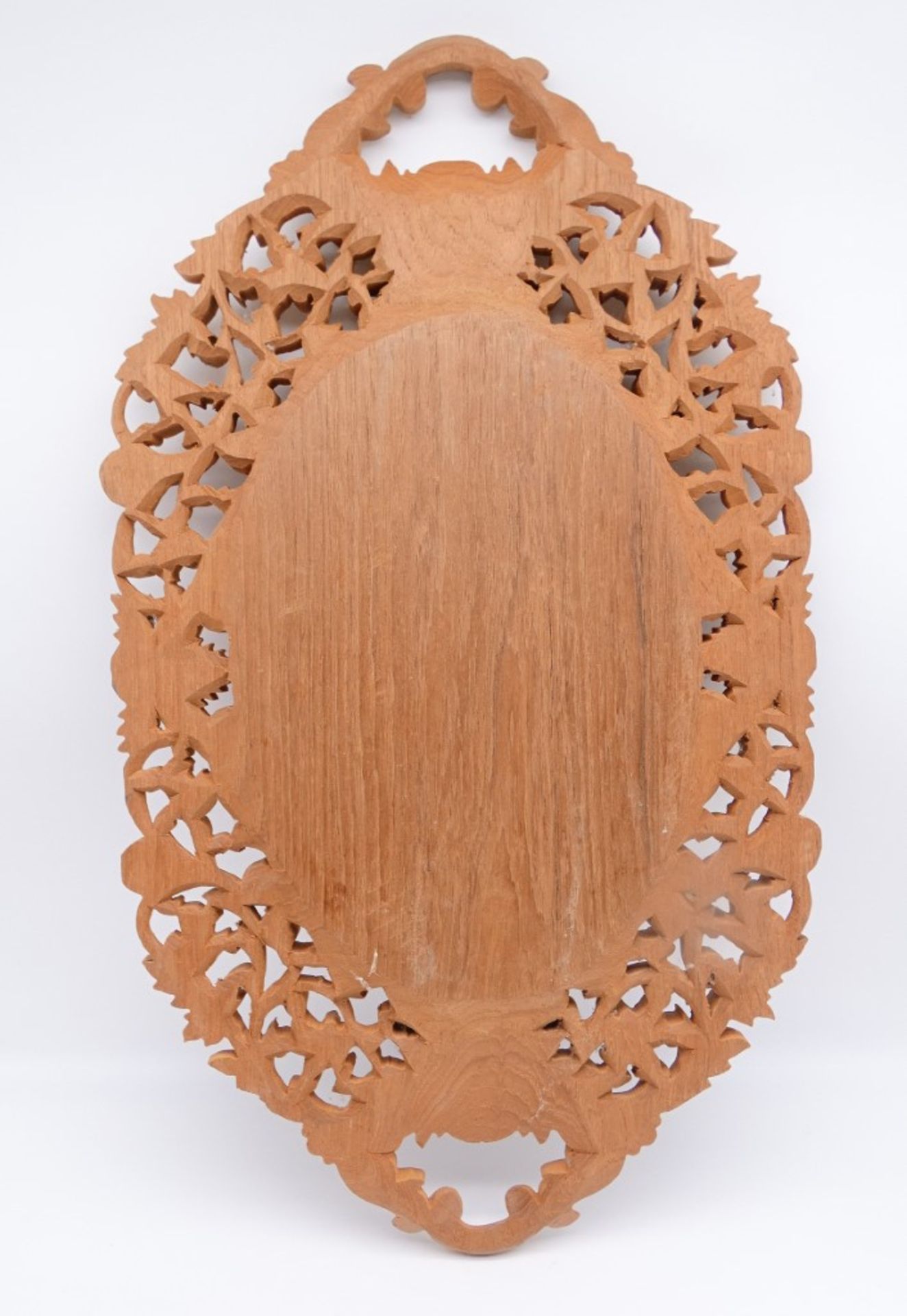 Tablett aus Holz geschnitzt mit durchbrochenem Rand, 60 x 35 x 3,5 cm - Bild 4 aus 5