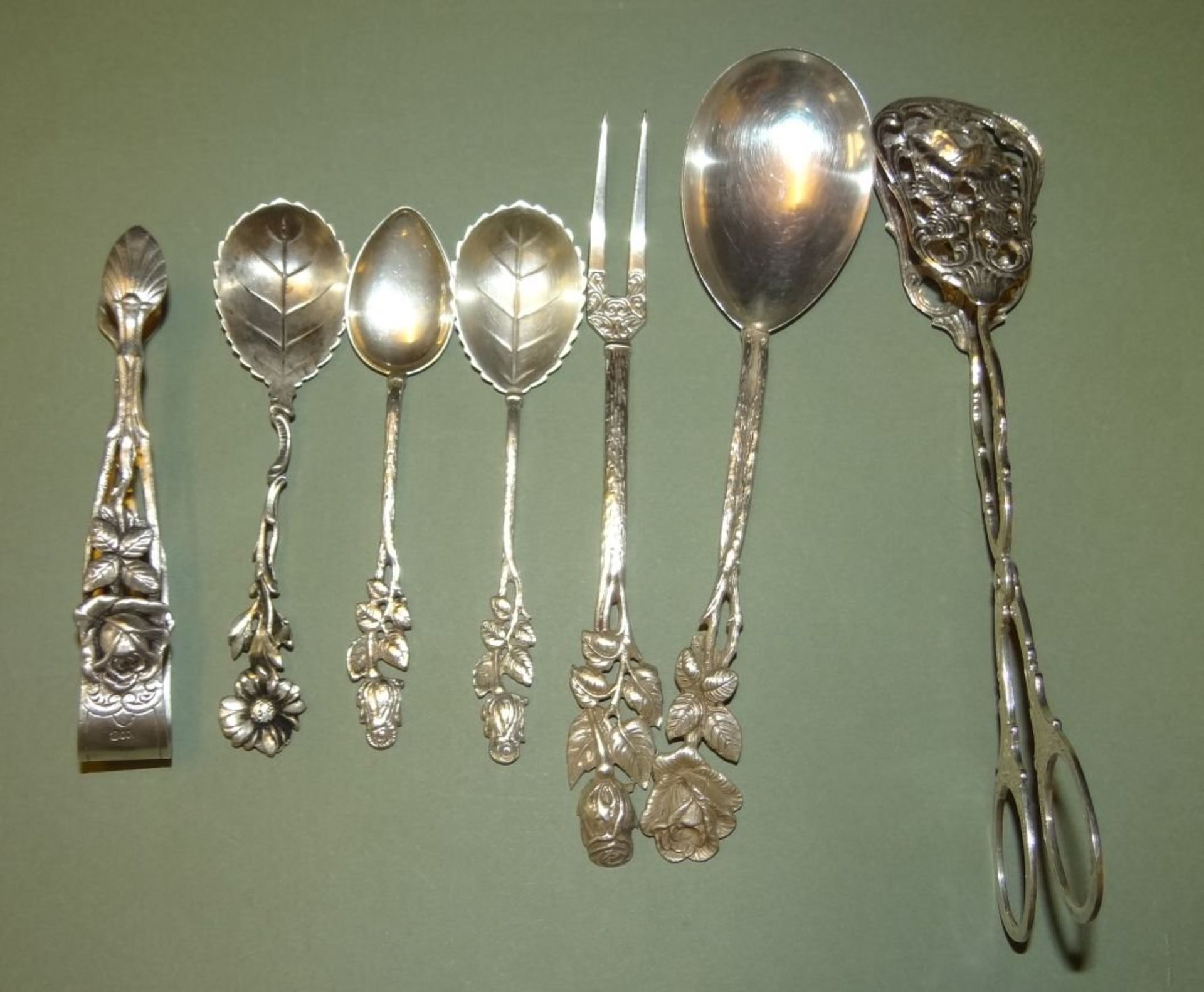 7x Teile  Silber-800-, Rosendekor, Zuckerlöffel und Zange, Moccalöffel , gr. Zuckerzange, Sahnelöff - Bild 8 aus 13