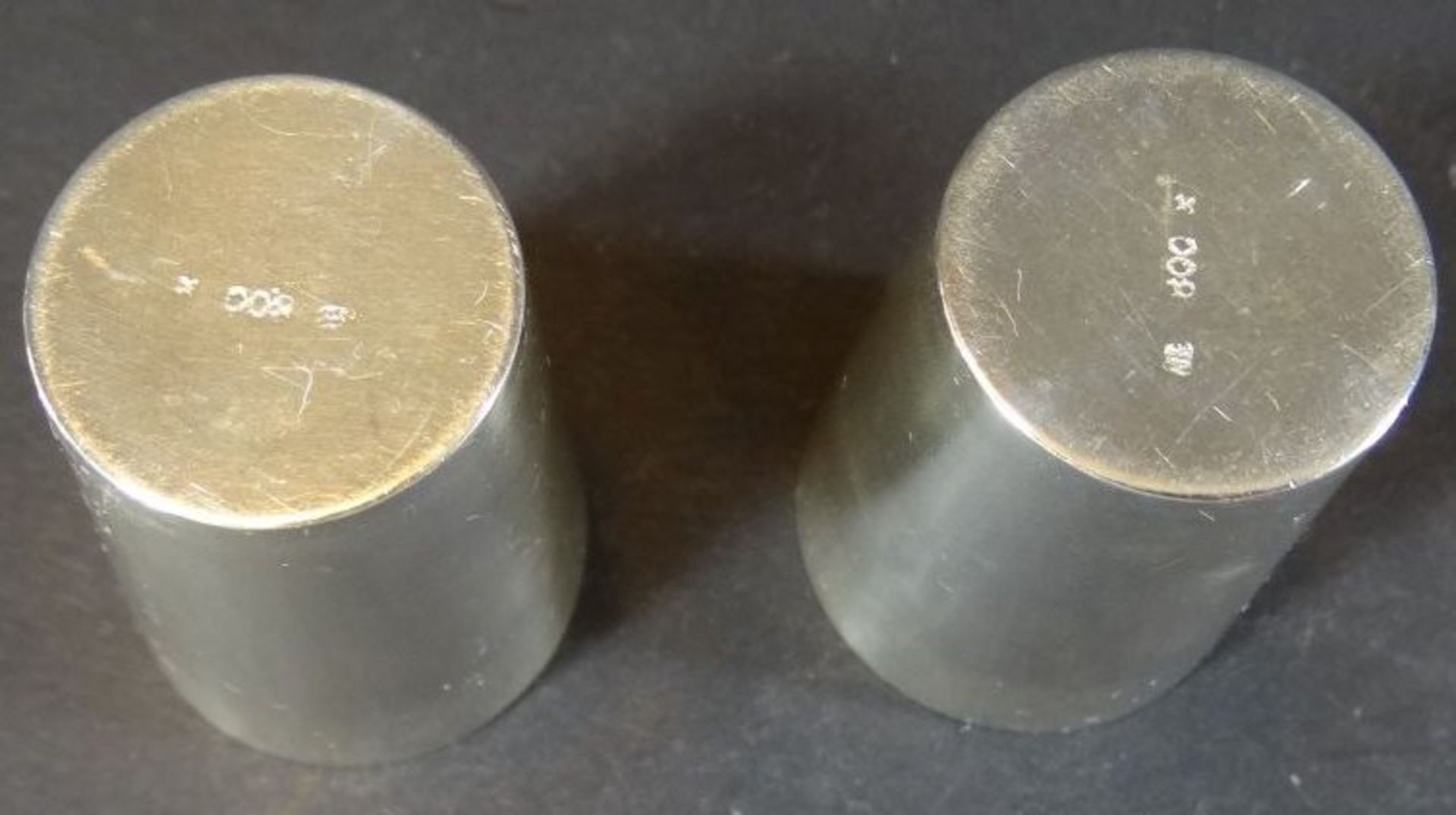 2 Vodkabecher, Silber-800-, H-4 cm, zus. 37 gr. - Bild 3 aus 4