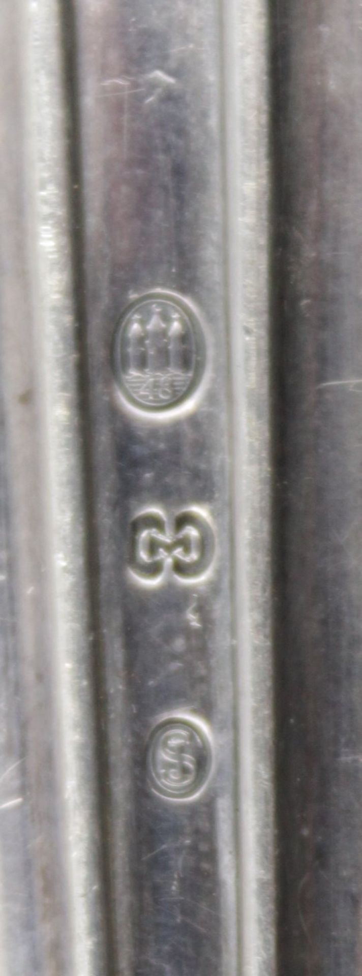 3x div. Vorlegelöffel, Dänemark, 830er Silbergriffe, 1948, ca. L-22,5 > 18cm. - Bild 4 aus 4