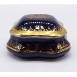 Deckeldose, Kobalt, Limoges, mit Goldbemalung, ca. 10 x 10 x 5,5 cm, leicht reinigungsbedürftig