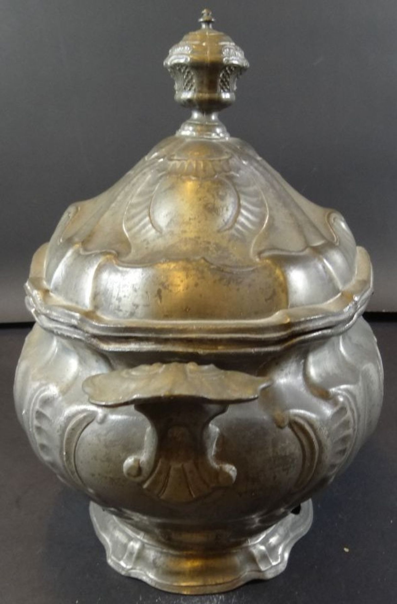 grosse ovale Zinn-Prunkterinne, Engelmarke um 1850, 28 cm, 26x21 cm, Altersspuren - Bild 11 aus 11