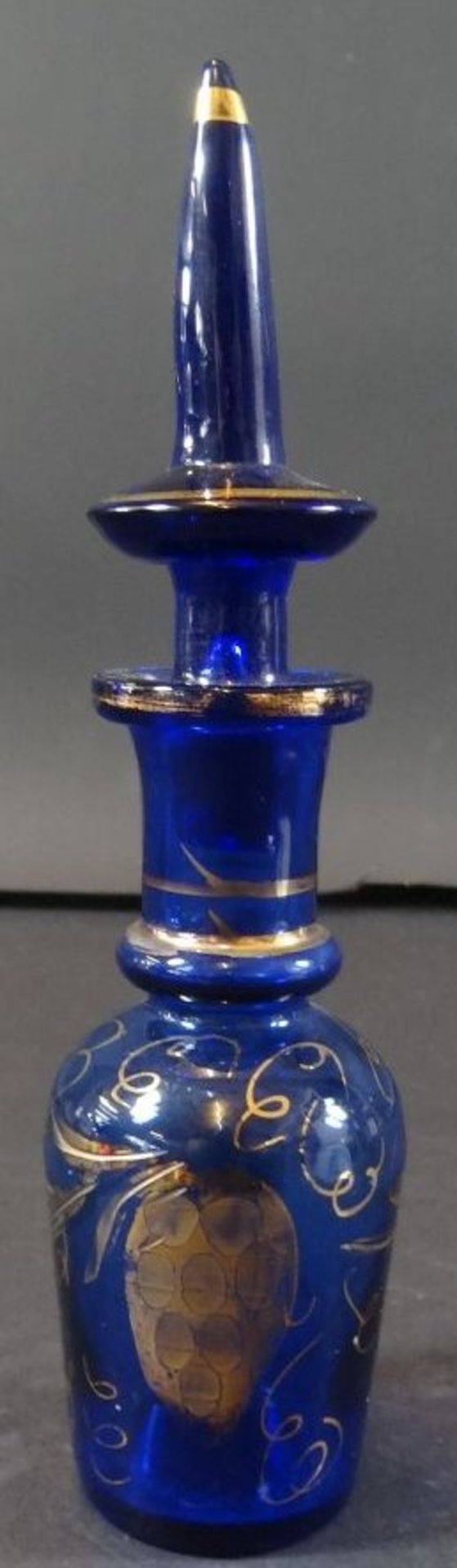 kl. blauer Flacon mit Goldmalerei, H-18 cm