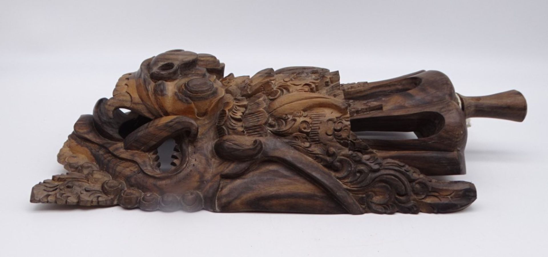 Barong-Maske aus Holz, Bali, ca. 38 x 17,5 cm, leicht reinigungsbedürftig - Bild 4 aus 4