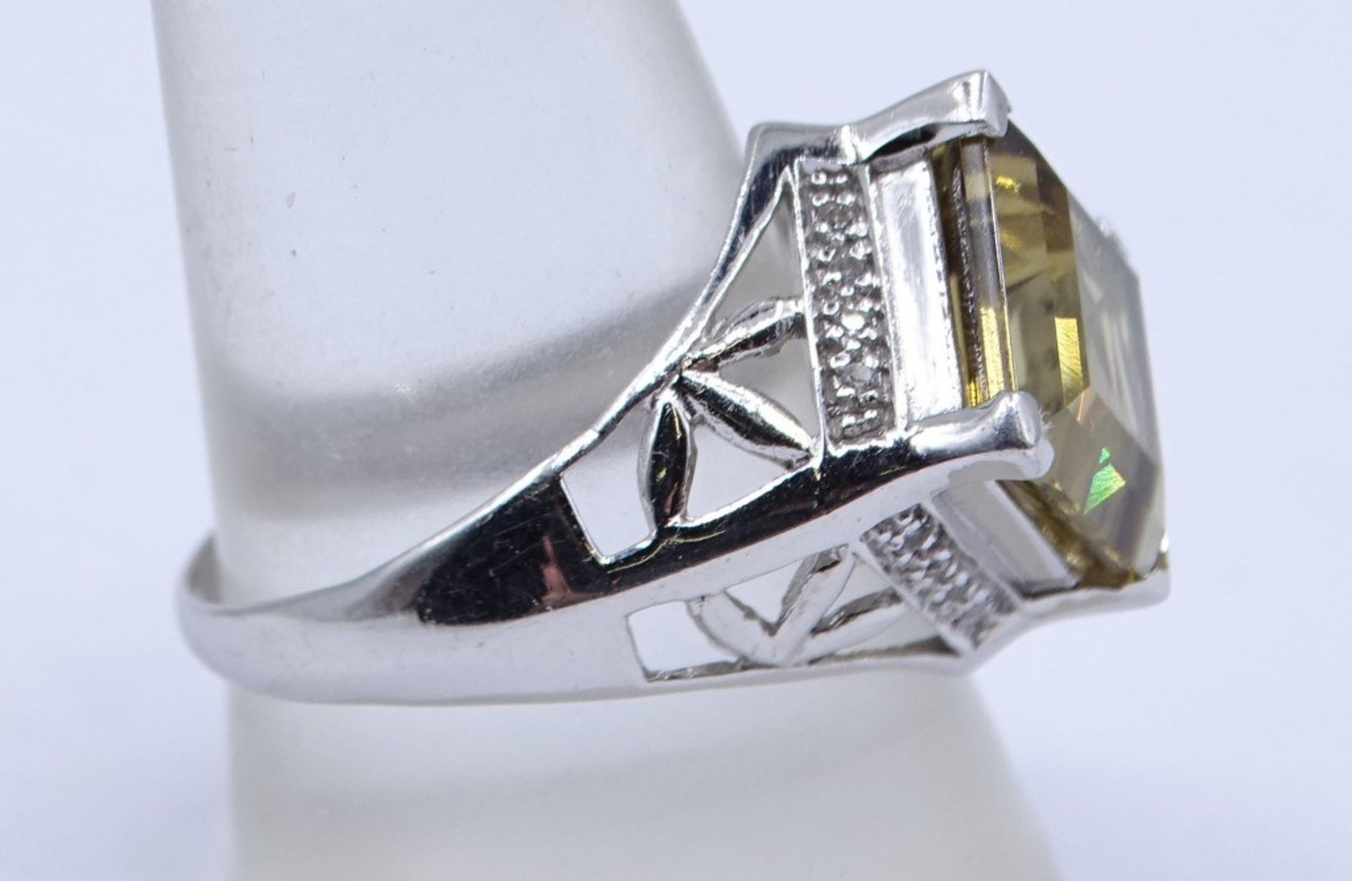 Ring aus 925er-Silber mit gelbem fac. Stein, RG 62, 5,24 gr. - Bild 2 aus 5