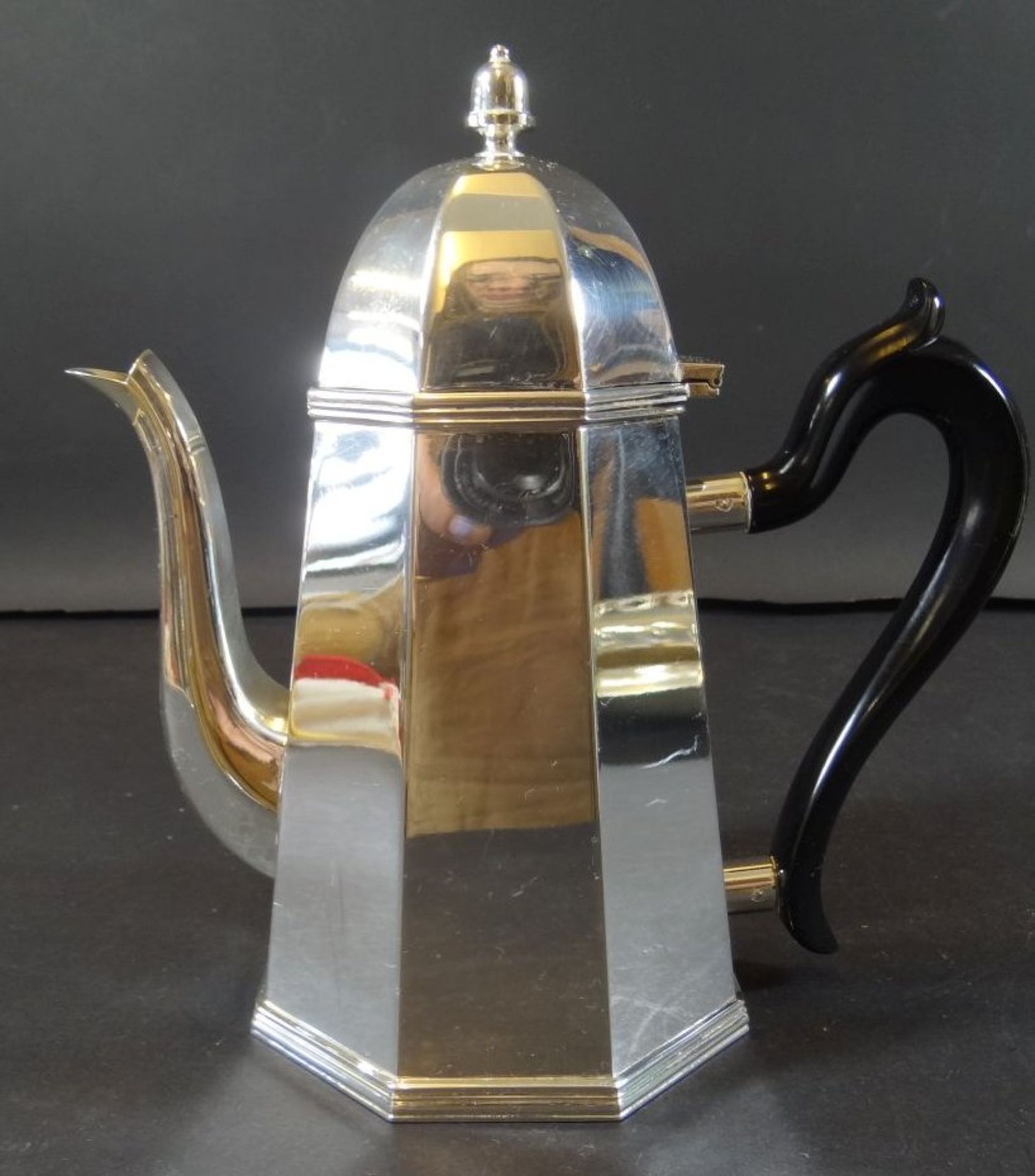 Kaffeekanne und Sahnekännchen ?, Silber-800-, Italien, Handarbeit, H-20 cm, 1038 gr., sehr gut erha