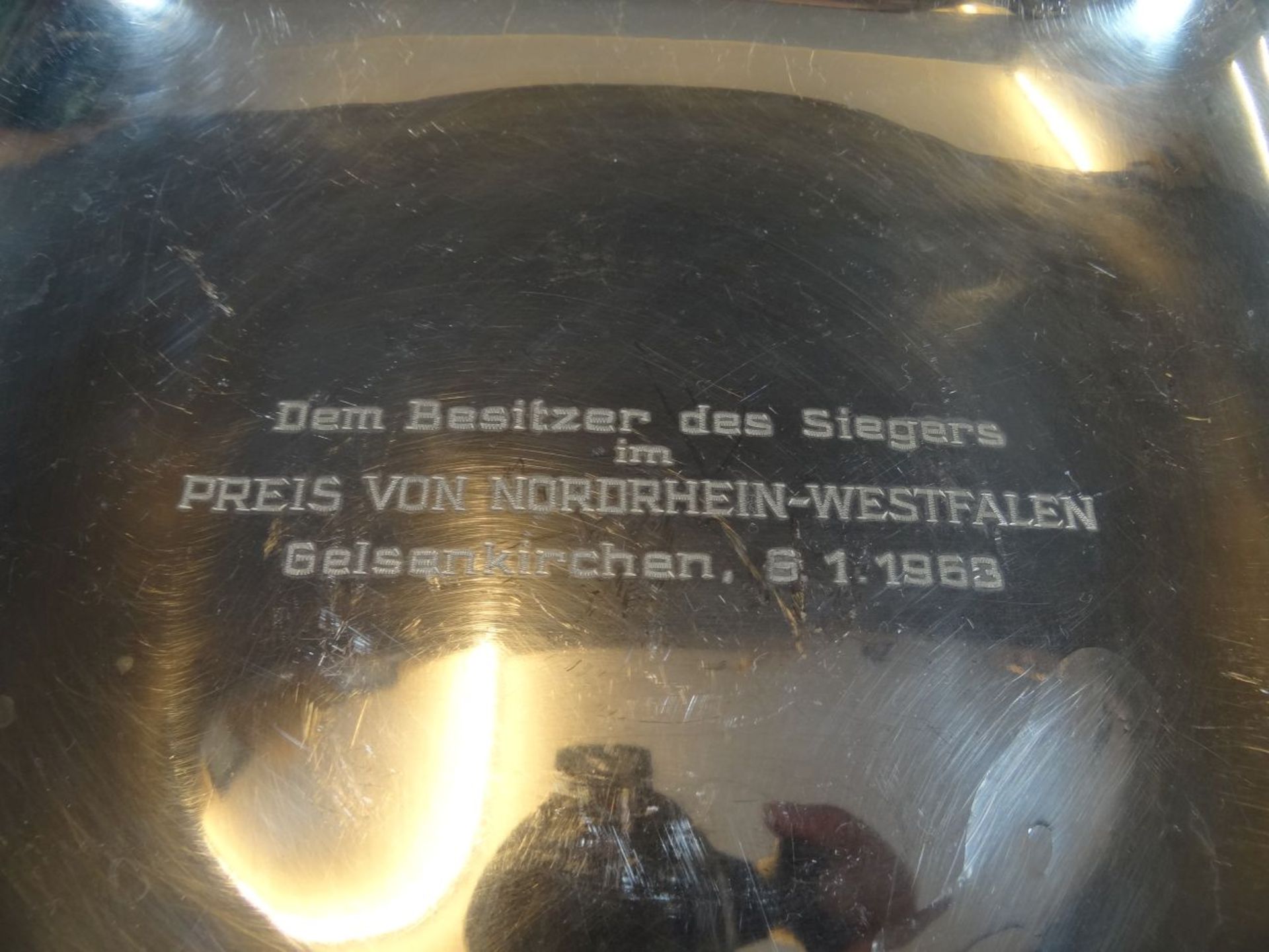 gr. eckige Silberschale -925-, Sportpreis 1963, H-3 cm, 23x23 cm, 342 gr. - Bild 2 aus 5