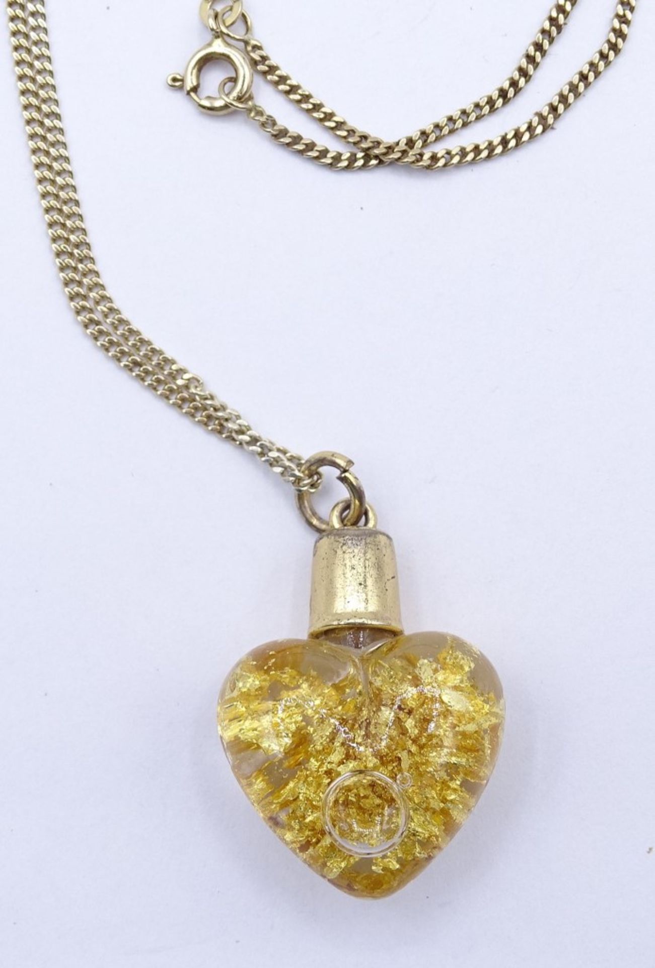 333er-Gelbgoldkette mit Herzanhänger, gefüllt mit Blattgold, L. Kette: 53 cm, 4,12 gr., L. Anhänger - Bild 2 aus 5