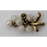 Anhänger Gold 333 mit Perlen Besatz u. Salire , eine Perle fehlt , L 1,7 cm zusammen 1,1gr.